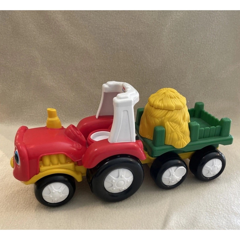Fisher Price Little People Tow n Pull Farm Tractor Sounds Pop Up Pig 2007 Works